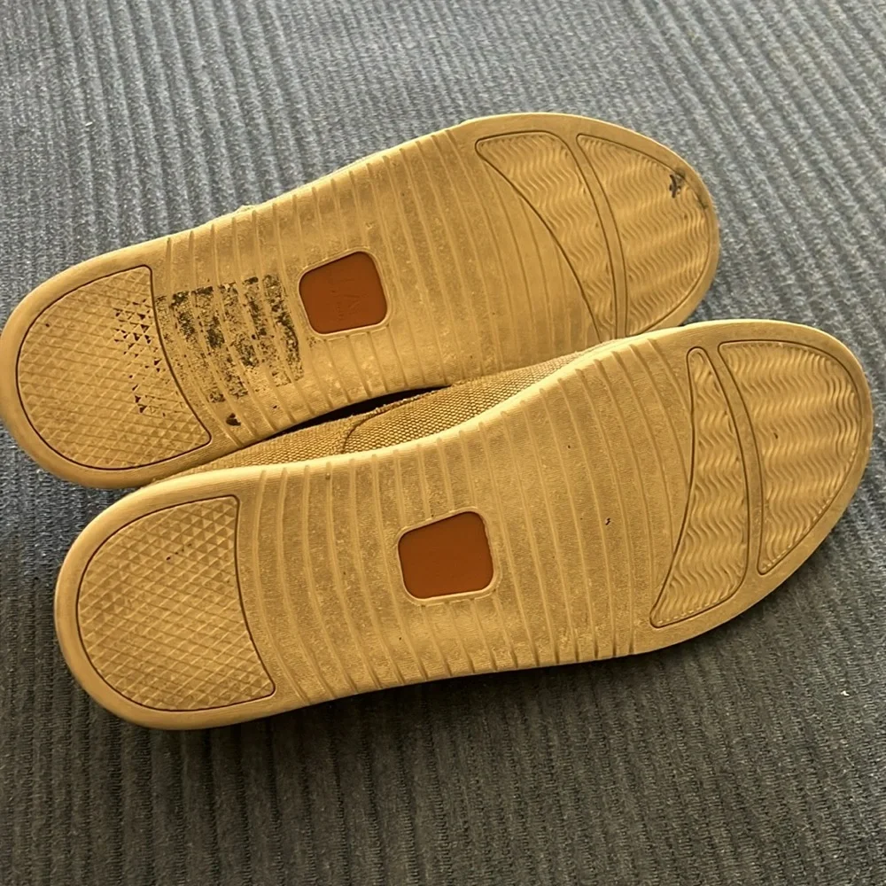 Clae size 9 Ellington Men’s Textile Curry Hemp Oxford Shoes